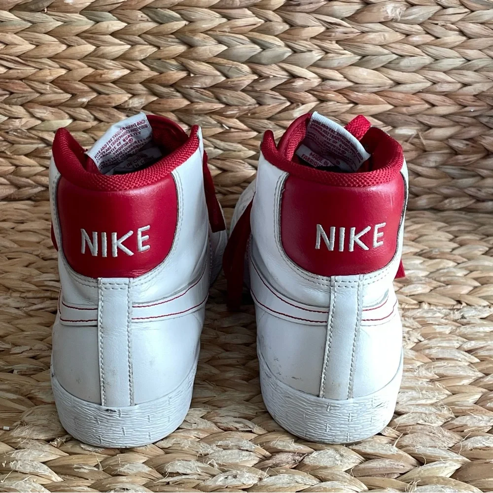 Nike Blazer SP High Sneakers White Red Lined‎